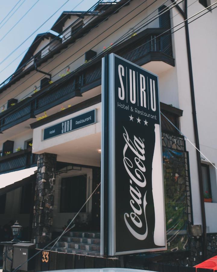 Suru Hotel & Restaurant Буштени Экстерьер фото